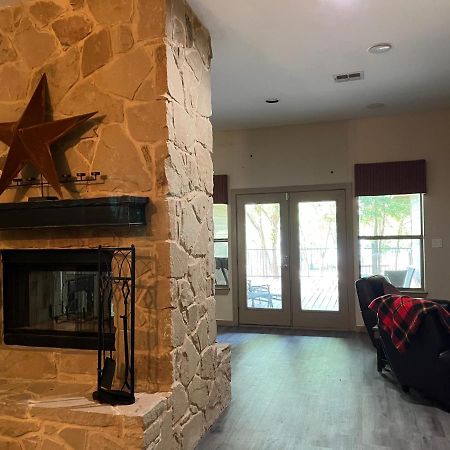 Beautiful Lakefront House In Private Woods Hawk Cove Luaran gambar