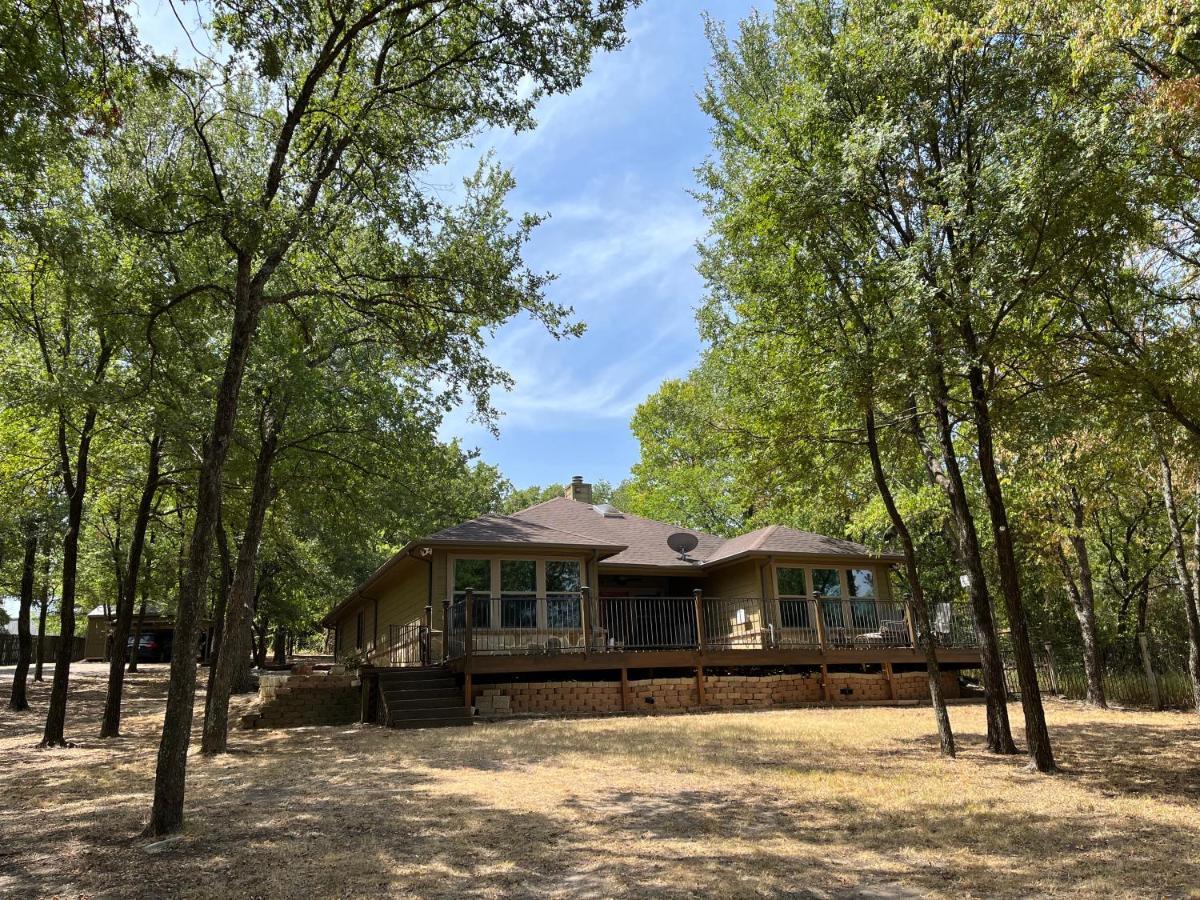 Beautiful Lakefront House In Private Woods Hawk Cove Luaran gambar